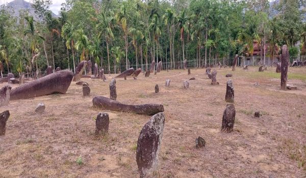 Situs Megalit Maek: Batu-Batu Tua yang Menyimpan Jejak Leluhur Minangkabau